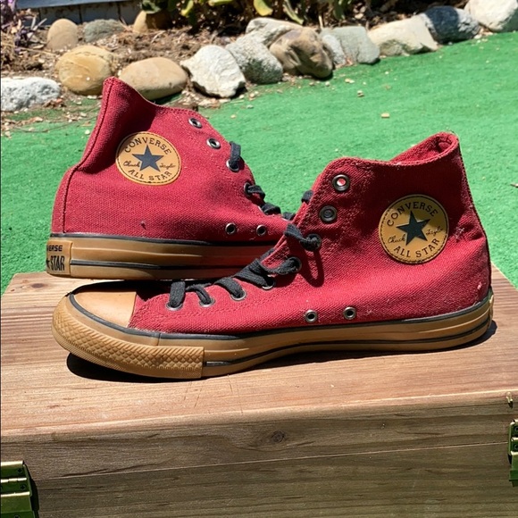 converse with red bottoms